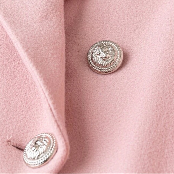 Beautiful woman overcoat - Picture 4 of 8